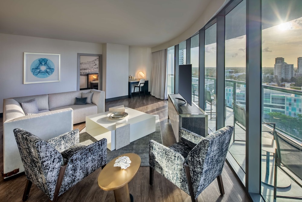 Hyatt Centric Las Olas Fort Lauderdale — Hotel rooms in Fort Lauderdale, Florida