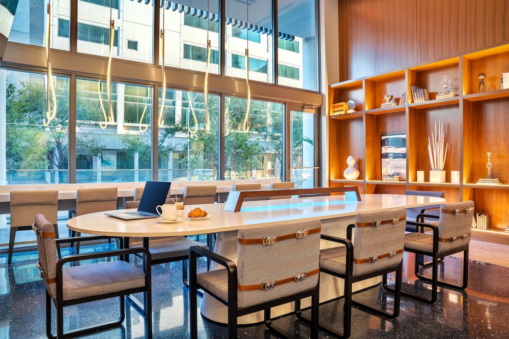 Hyatt Centric Las Olas Fort Lauderdale — Restaurant & bars in Fort Lauderdale, Florida