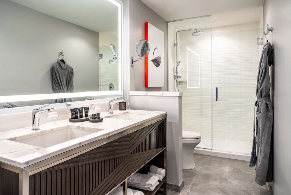 Hyatt Centric Las Olas Fort Lauderdale — Hotel rooms in Fort Lauderdale, Florida