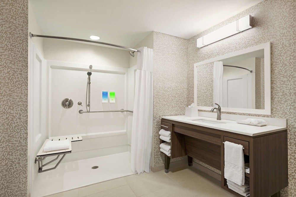Home2 Suites by Hilton Fernandina Beach Amelia Island, FL — Hotel rooms in Amelia Island, Florida
