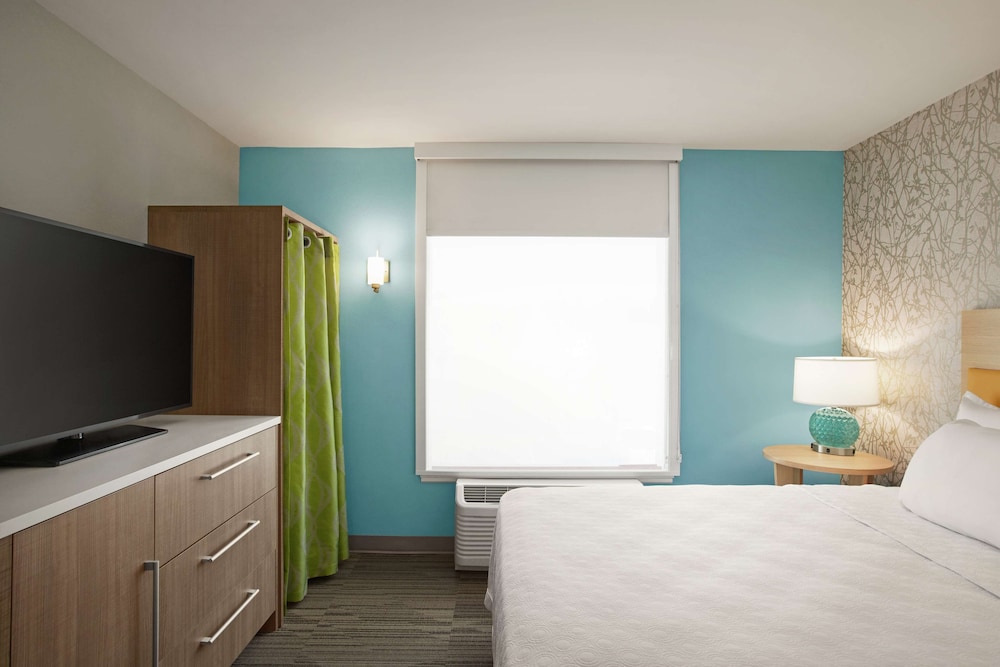 Home2 Suites by Hilton Fernandina Beach Amelia Island, FL — Hotel rooms in Amelia Island, Florida