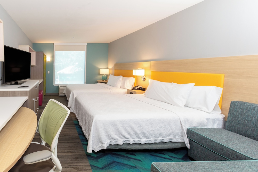 Home2 Suites by Hilton Fernandina Beach Amelia Island, FL — Hotel rooms in Amelia Island, Florida