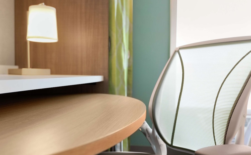 Home2 Suites by Hilton Fernandina Beach Amelia Island, FL — Hotel rooms in Amelia Island, Florida