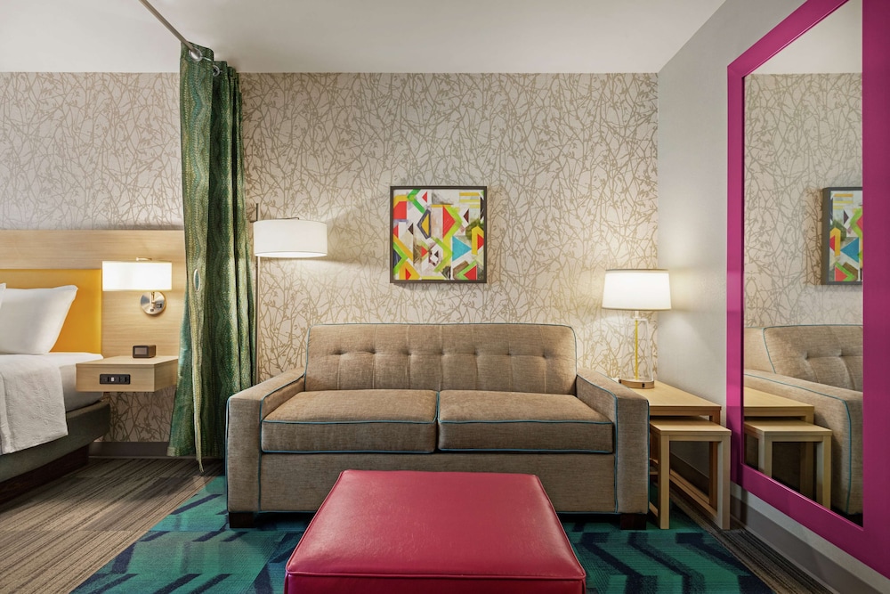 Home2 Suites by Hilton Fernandina Beach Amelia Island, FL — Hotel rooms in Amelia Island, Florida