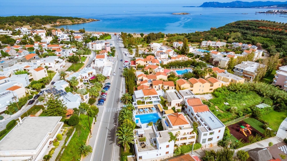 Anais Collection Hotels & Suites by GHH — Hotel building in Chania