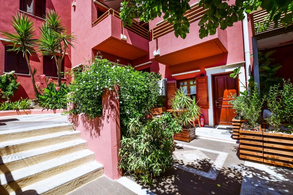Anais Collection Hotels & Suites by GHH — Hotel building in Chania