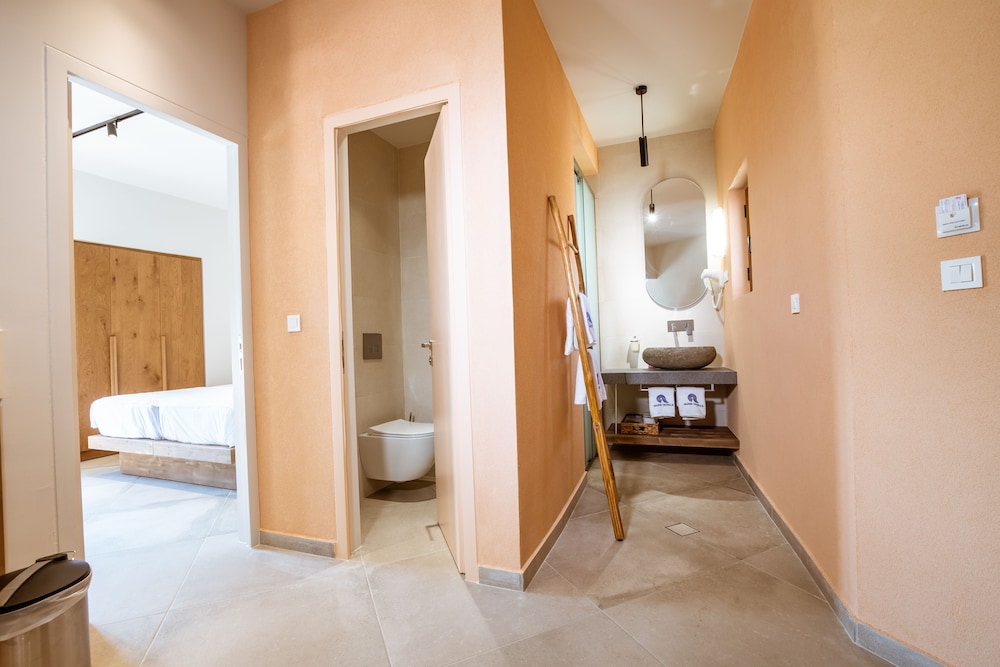 Anais Collection Hotels & Suites by GHH — Hotel rooms in Chania