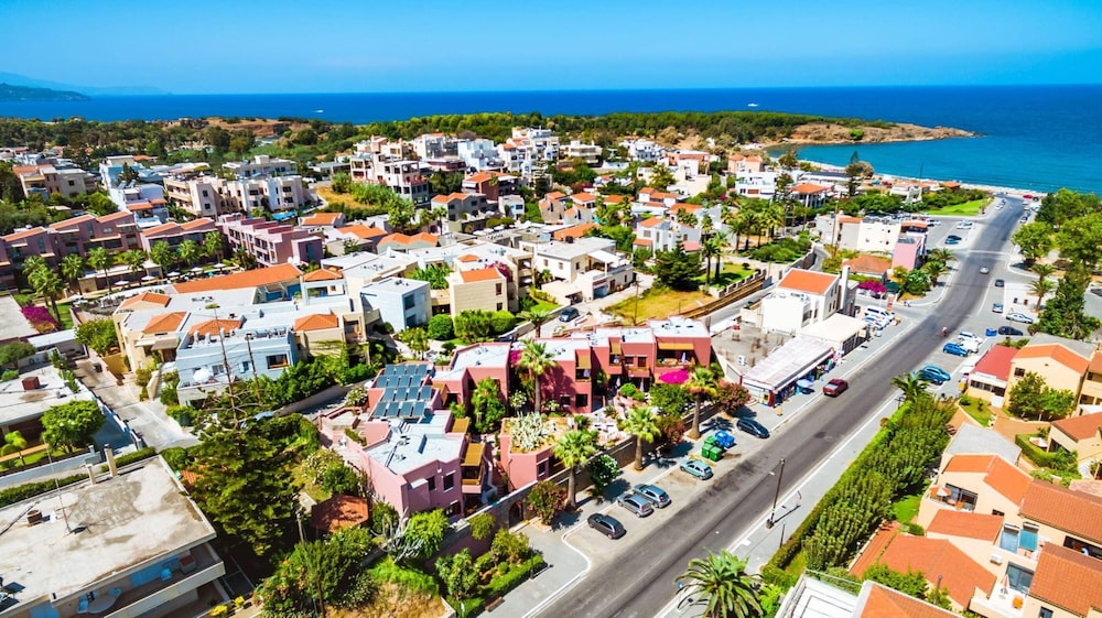 Anais Collection Hotels & Suites by GHH — Hotel building in Chania