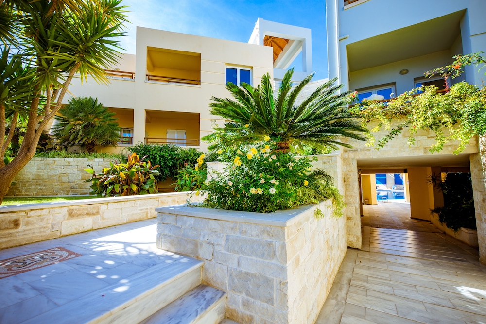 Anais Collection Hotels & Suites by GHH — Hotel building in Chania