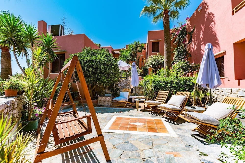 Anais Collection Hotels & Suites by GHH — Hotel building in Chania