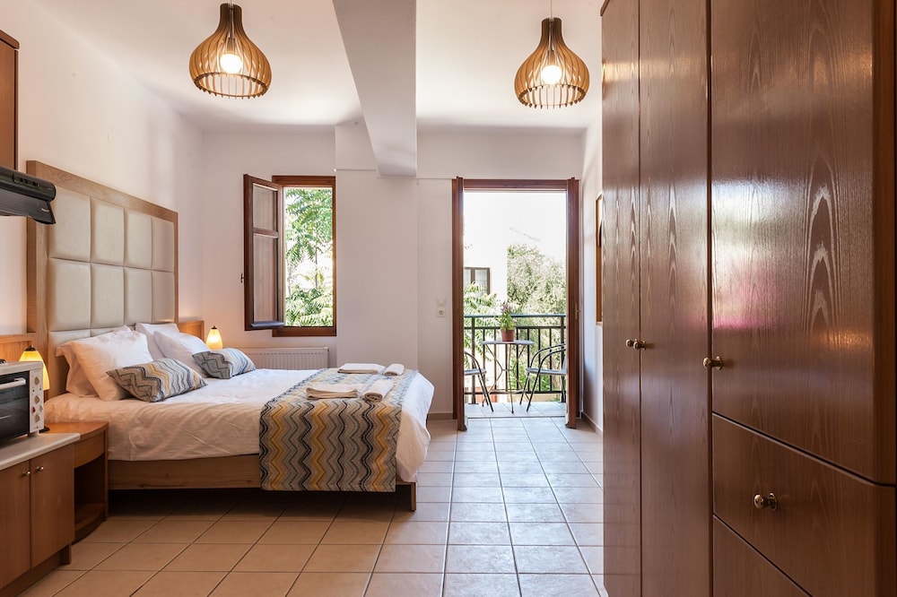Pallazzo Fortezza — Hotel rooms in Rethymnon