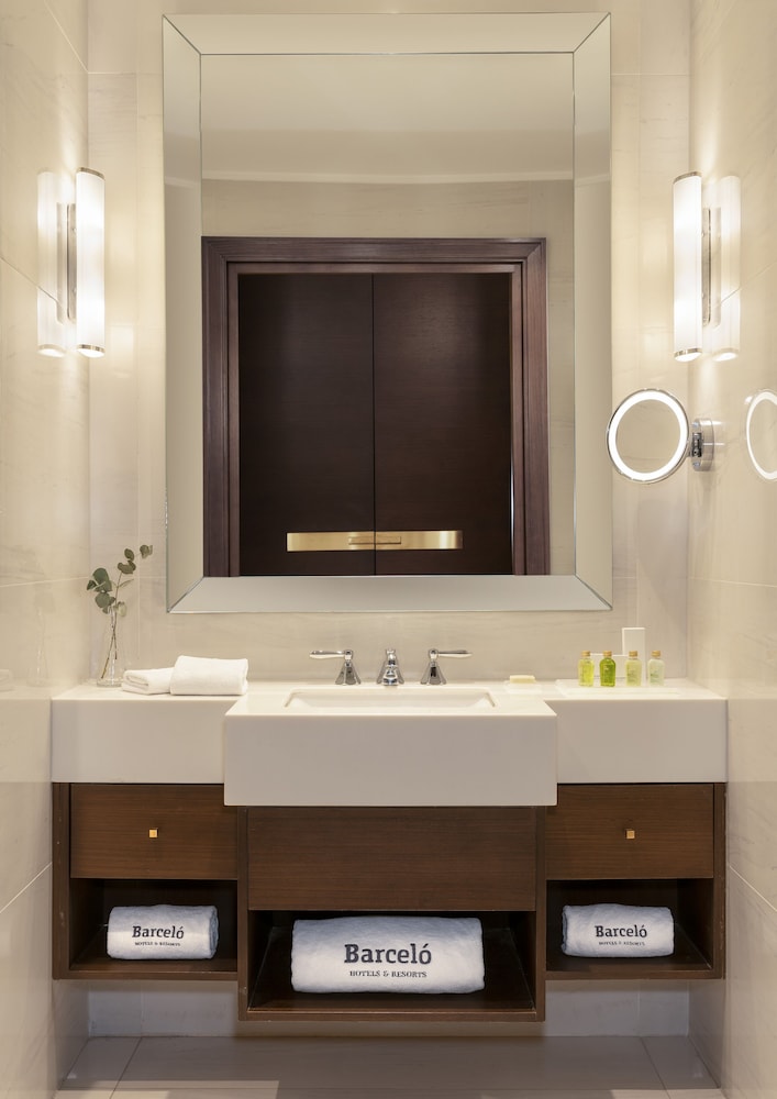 Barcelo Istanbul — Hotel rooms in Istanbul, Istanbul