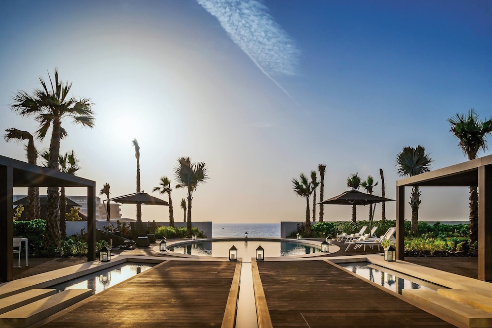 Bvlgari Resort Dubai — Swimming pool in Dubai