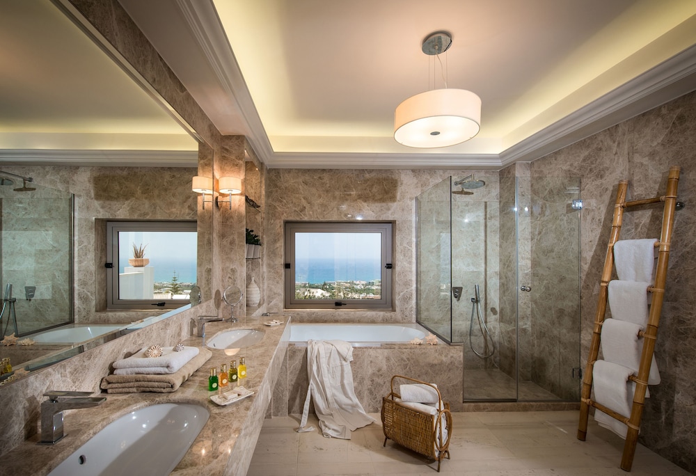 Creta Blue Boutique Hotel — Hotel rooms in Hersonissos
