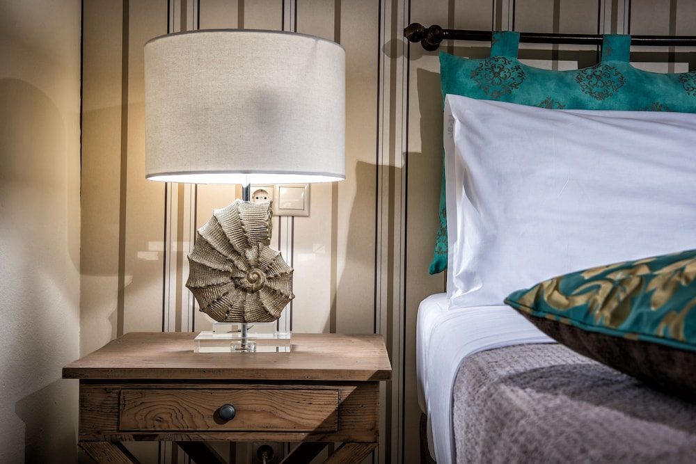 Creta Blue Boutique Hotel — Hotel rooms in Hersonissos