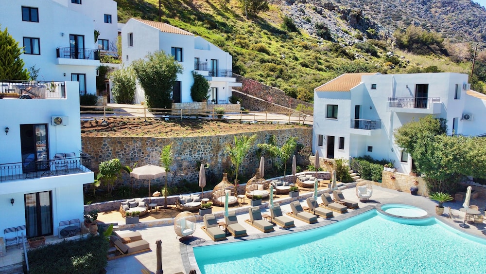 Creta Blue Boutique Hotel — Swimming pool in Hersonissos