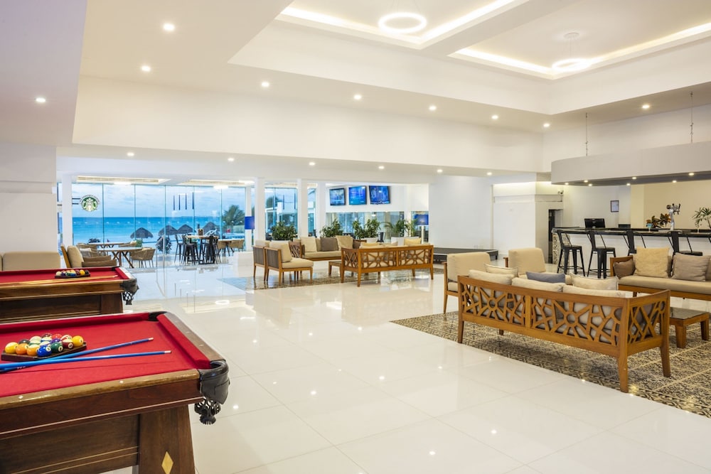 Krystal Cancun All Inclusive — Restaurant & bars in Cancun, Quintana Roo