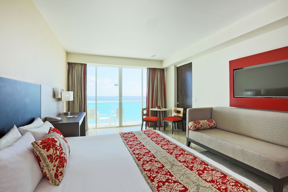 Krystal Cancun All Inclusive — Hotel rooms in Cancun, Quintana Roo
