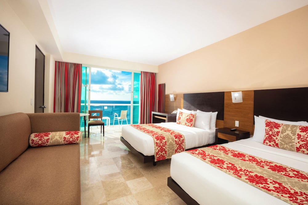 Krystal Cancun All Inclusive — Hotel rooms in Cancun, Quintana Roo