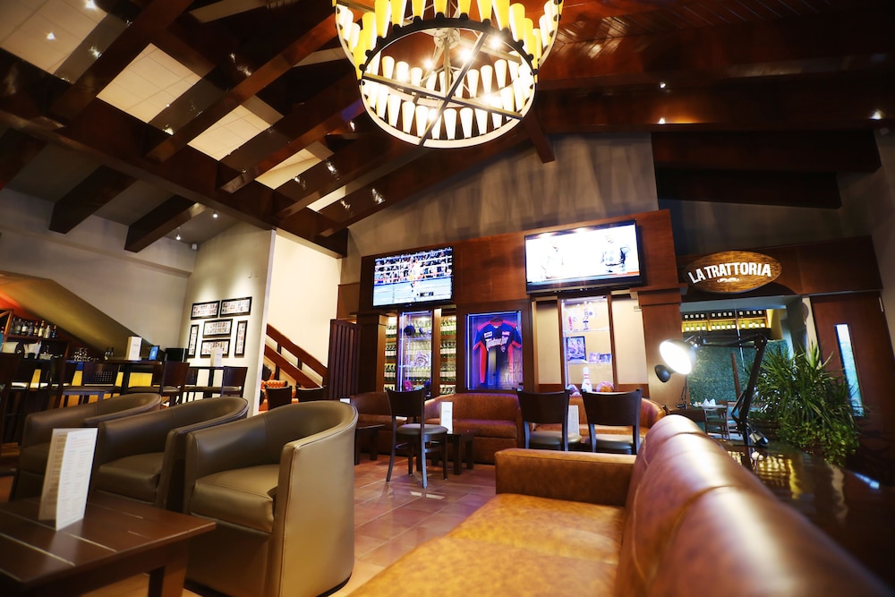 Holiday Inn Club VacationsThe Royal Cancun by IHG - All inclusive — Restaurant & bars in Cancun, Quintana Roo
