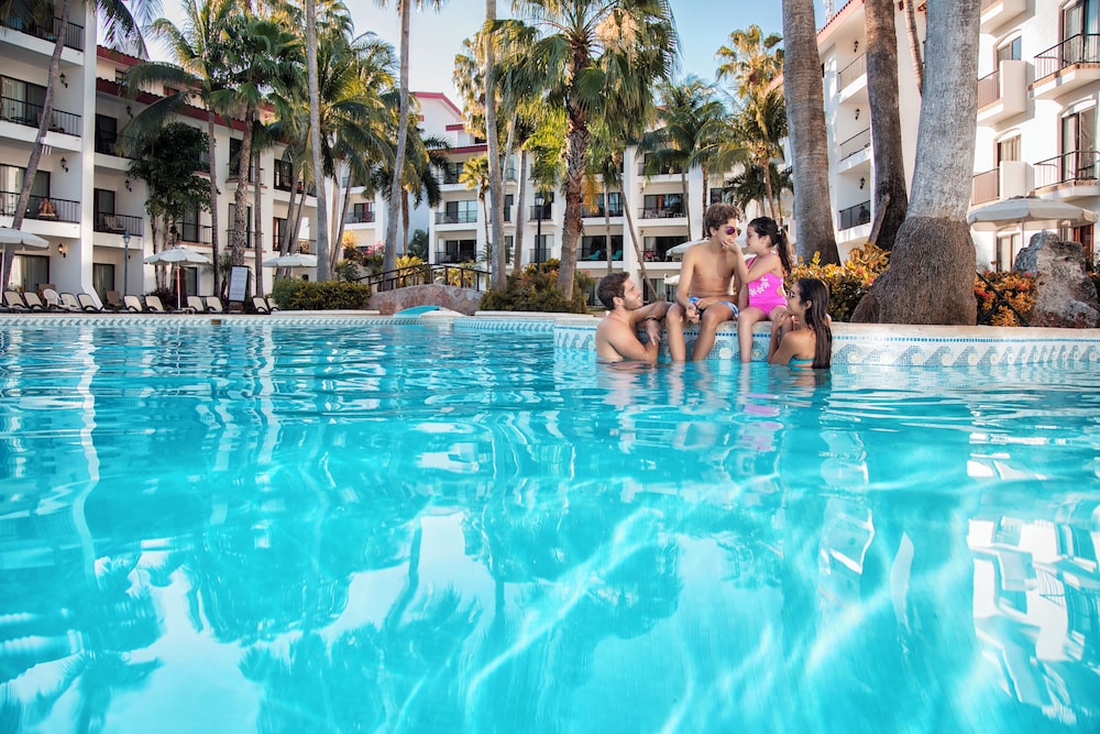 Holiday Inn Club VacationsThe Royal Cancun by IHG - All inclusive — Swimming pool in Cancun, Quintana Roo