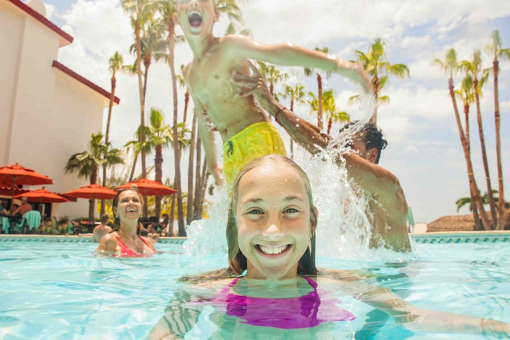 Holiday Inn Club VacationsThe Royal Cancun by IHG - All inclusive — Swimming pool in Cancun, Quintana Roo