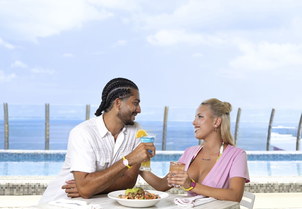 Temptation at The Tower Cancún All Inclusive - Adults Only — Restaurant & bars in Cancun, Quintana Roo