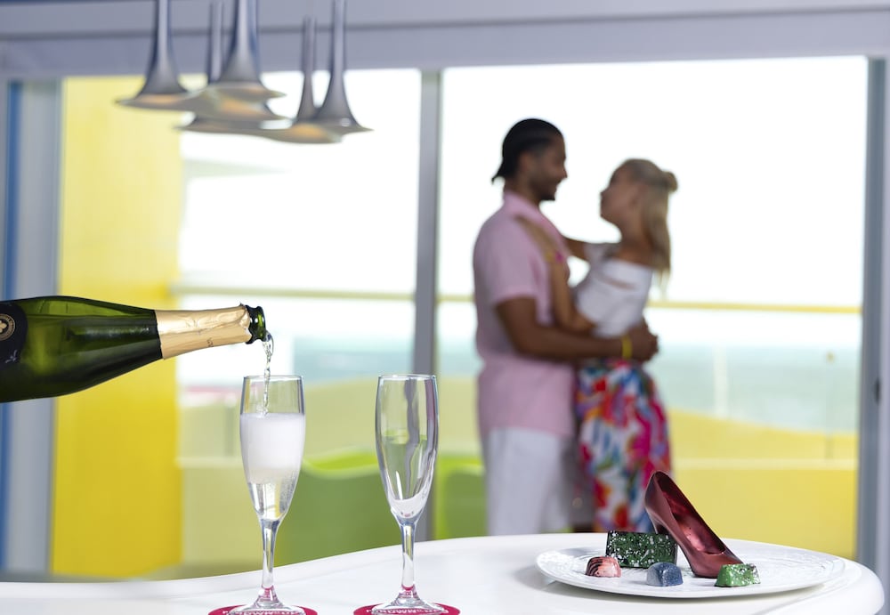 Temptation at The Tower Cancún All Inclusive - Adults Only — Restaurant & bars in Cancun, Quintana Roo