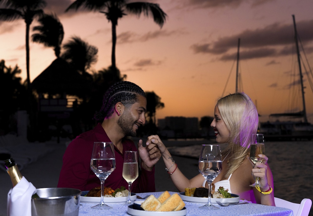 Temptation at The Tower Cancún All Inclusive - Adults Only — Restaurant & bars in Cancun, Quintana Roo
