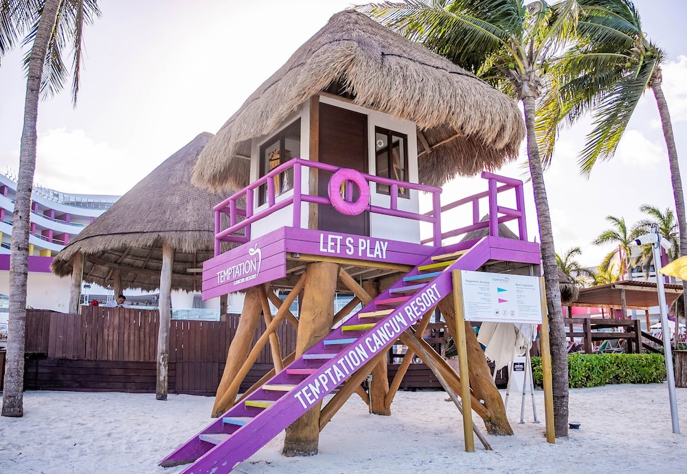 Temptation at The Tower Cancún All Inclusive - Adults Only — Beach in Cancun, Quintana Roo