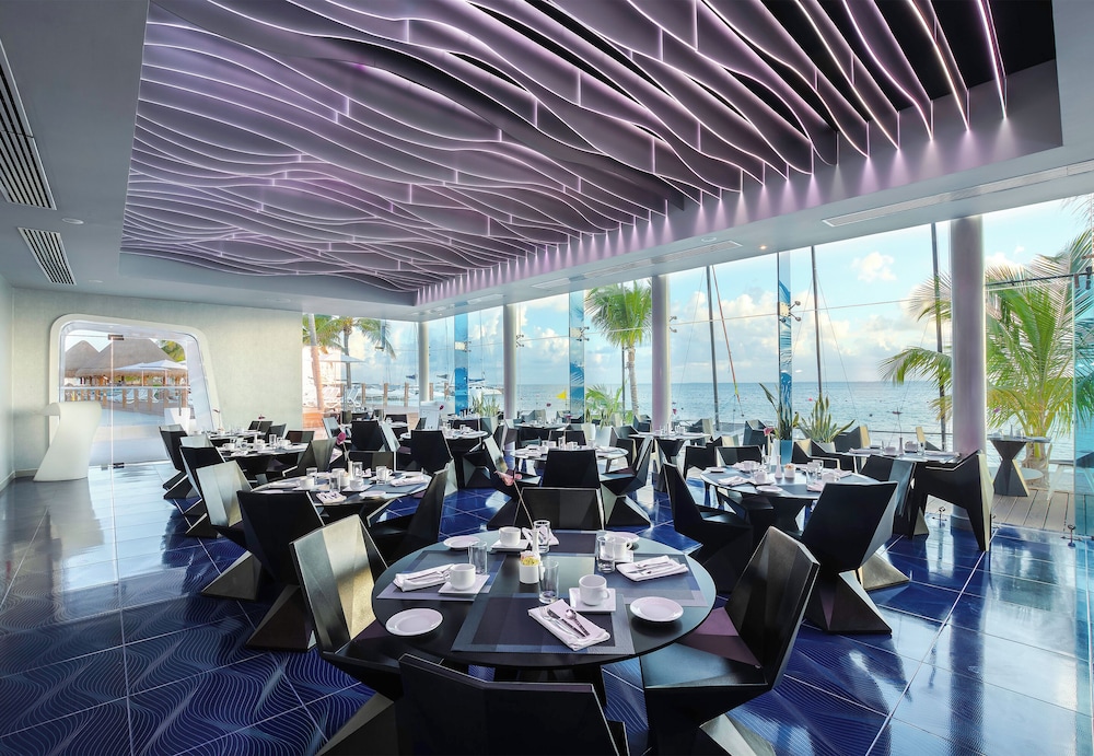 Temptation at The Tower Cancún All Inclusive - Adults Only — Restaurant & bars in Cancun, Quintana Roo