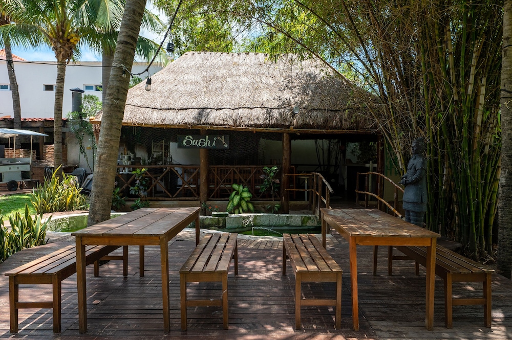 Dos Playas by Faranda All Inclusive — Restaurant & bars in Cancun, Quintana Roo