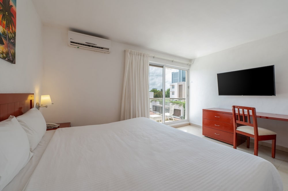 Dos Playas by Faranda All Inclusive — Hotel rooms in Cancun, Quintana Roo