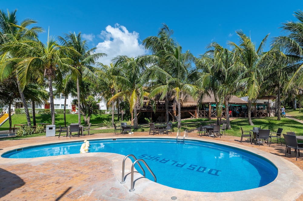 Dos Playas by Faranda All Inclusive — Swimming pool in Cancun, Quintana Roo