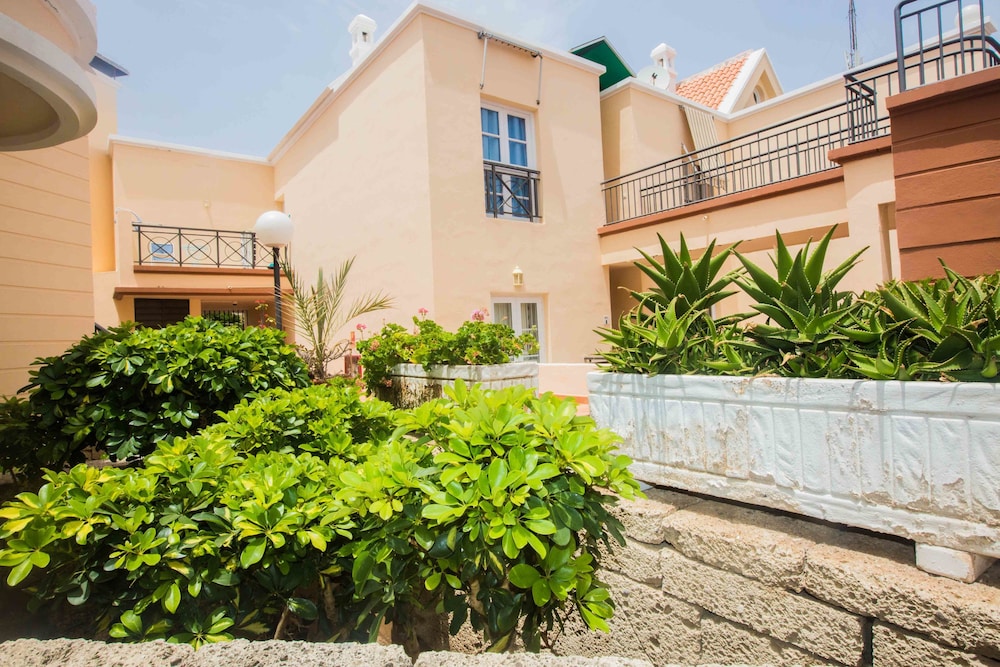Yucca Park Aparthotel — Hotel building in Costa Adeje, Canary Islands
