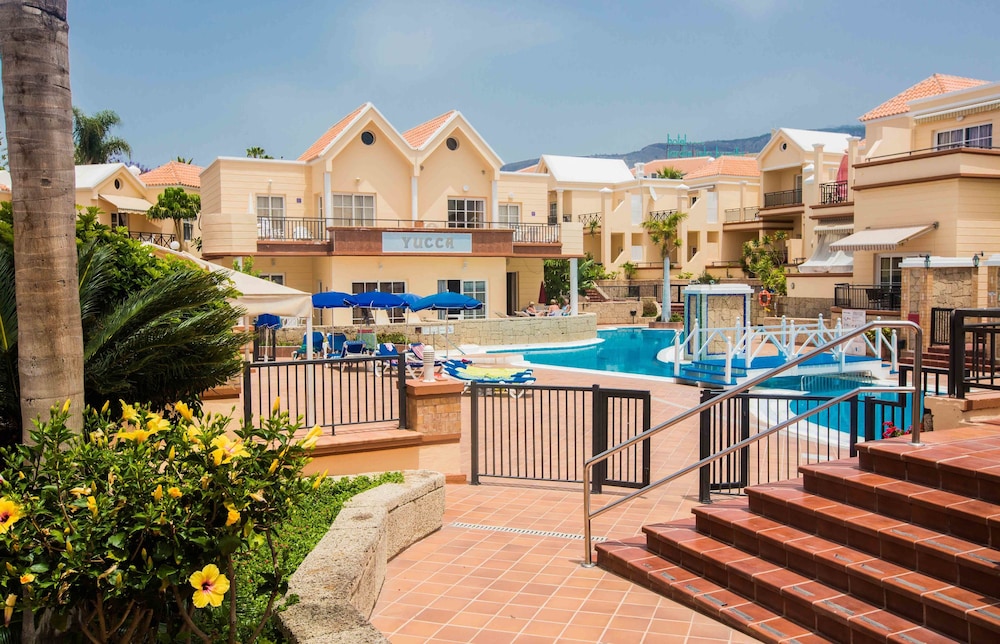 Yucca Park Aparthotel — Swimming pool in Costa Adeje, Canary Islands