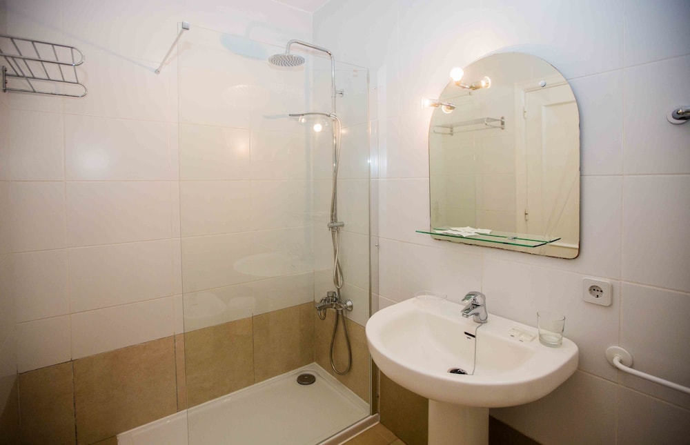 Yucca Park Aparthotel — Hotel rooms in Costa Adeje, Canary Islands
