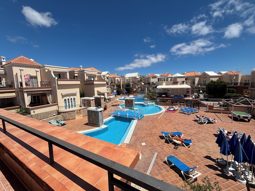 Yucca Park Aparthotel — Swimming pool in Costa Adeje, Canary Islands