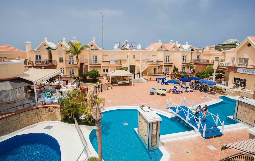 Yucca Park Aparthotel — Swimming pool in Costa Adeje, Canary Islands