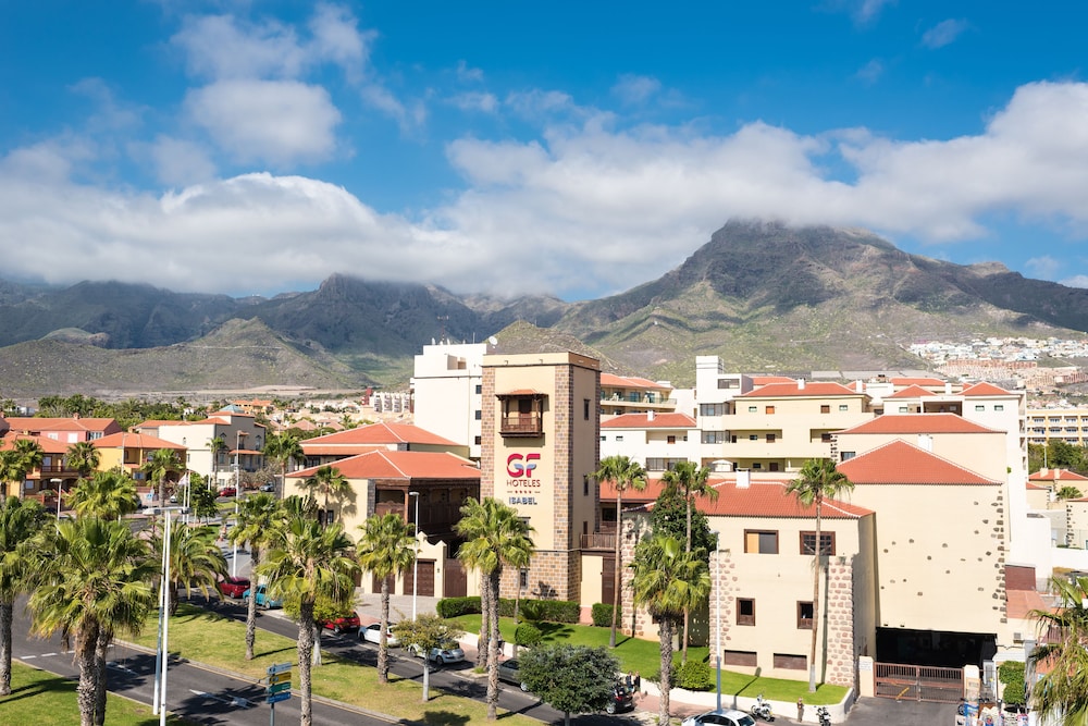 GF Isabel — Hotel building in Costa Adeje, Canary Islands