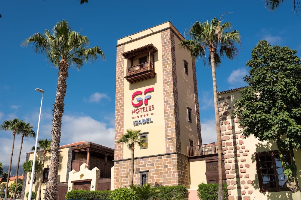 GF Isabel — Hotel building in Costa Adeje, Canary Islands