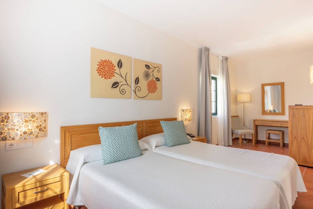 GF Isabel — Hotel rooms in Costa Adeje, Canary Islands