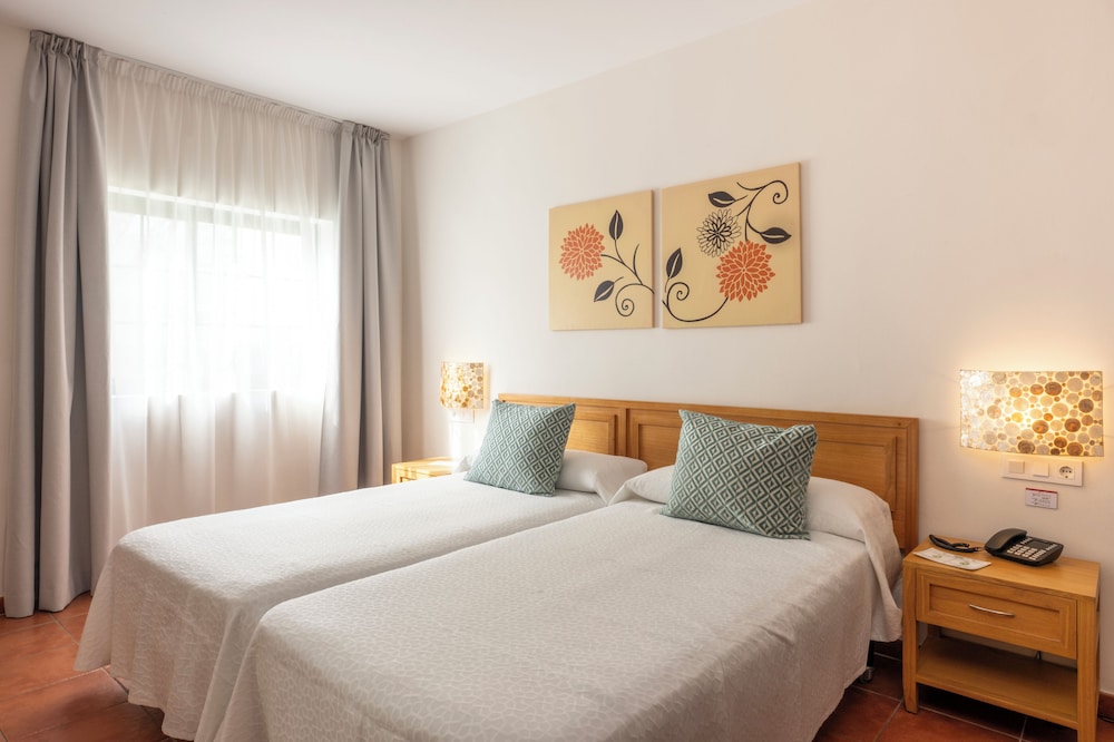 GF Isabel — Hotel rooms in Costa Adeje, Canary Islands