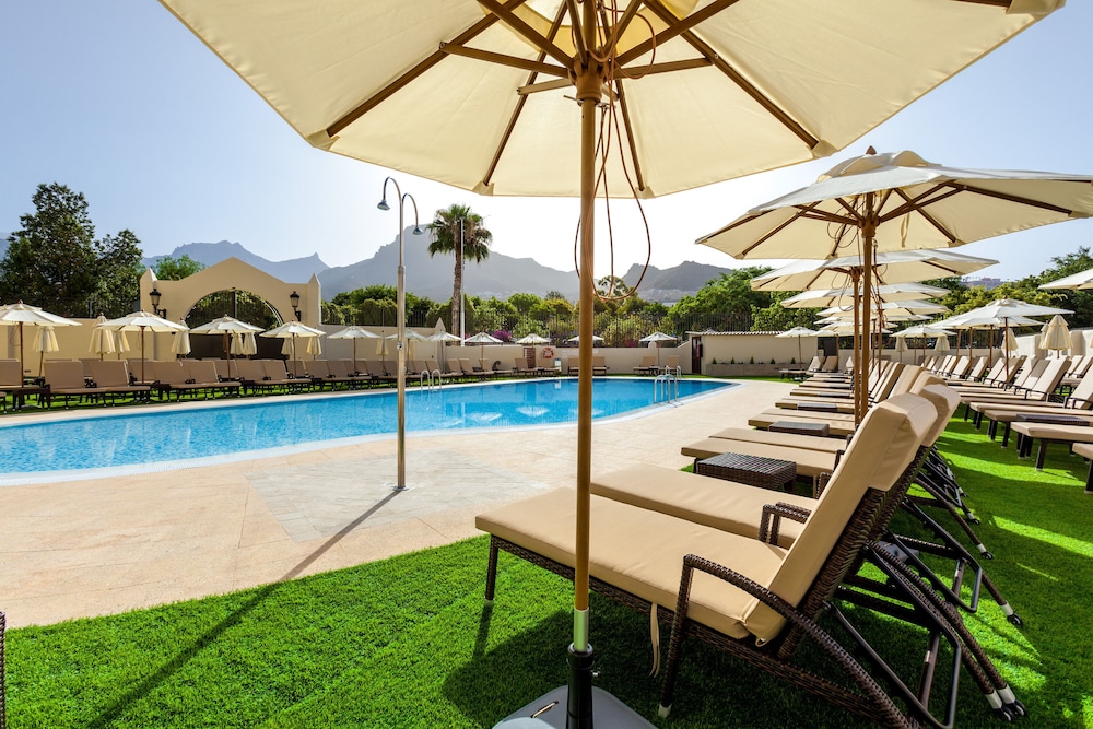 GF Isabel — Swimming pool in Costa Adeje, Canary Islands