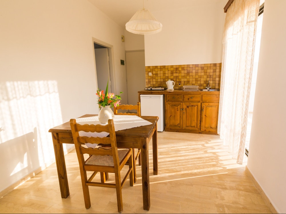 Ccb Bruskos Hotel — Hotel rooms in Lefkimmi (Corfu), Ionian Islands