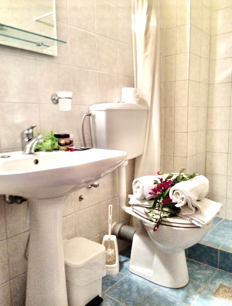 Ccb Bruskos Hotel — Hotel rooms in Lefkimmi (Corfu), Ionian Islands