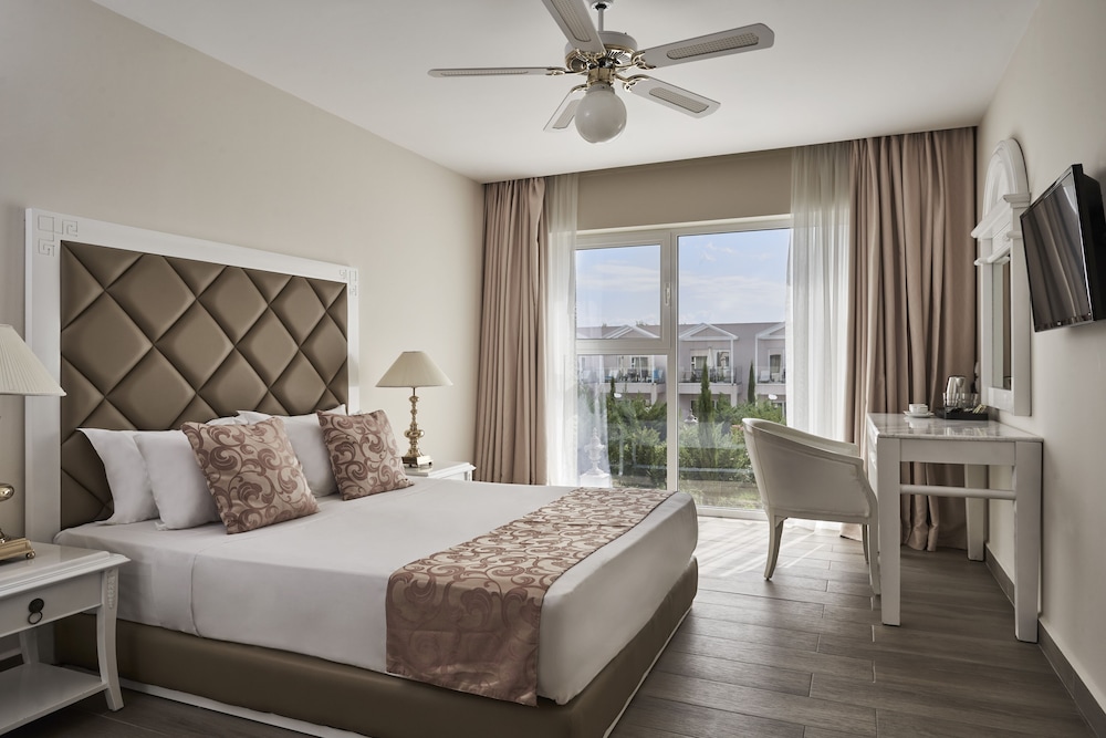 Sandy Villas Resort by Rizos Resorts - All inclusive — Hotel rooms in Lefkimmi (Corfu), Ionian Islands