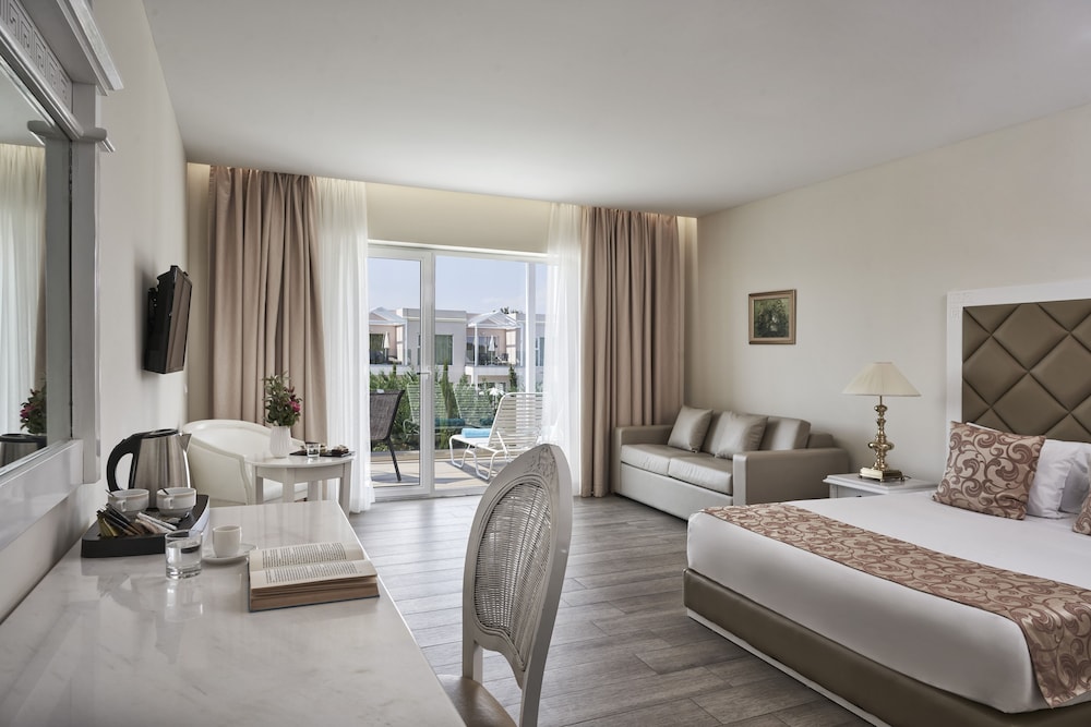 Sandy Villas Resort by Rizos Resorts - All inclusive — Hotel rooms in Lefkimmi (Corfu), Ionian Islands