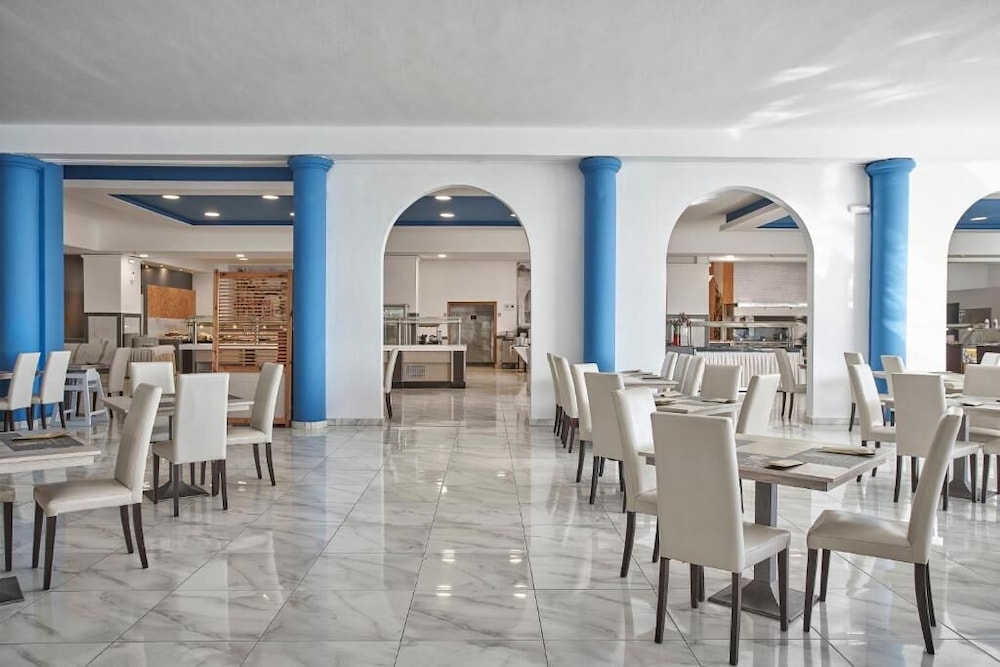 Sandy Villas Resort by Rizos Resorts - All inclusive — Restaurant & bars in Lefkimmi (Corfu), Ionian Islands