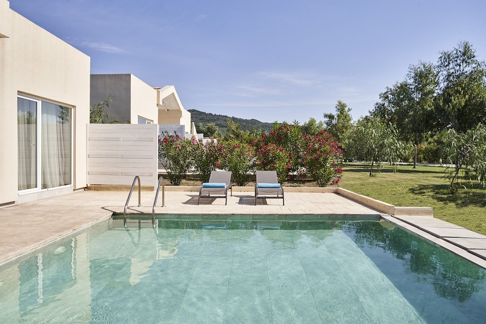 Sandy Villas Resort by Rizos Resorts - All inclusive — Swimming pool in Lefkimmi (Corfu), Ionian Islands